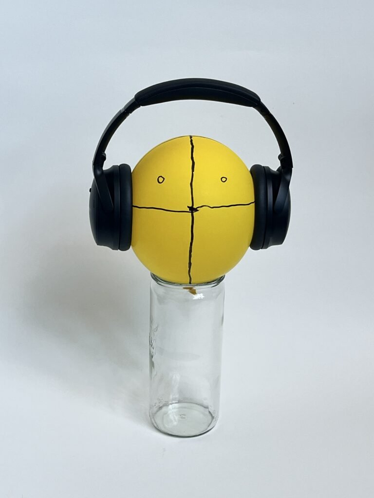 Bose Ultra QC anc headphones balloon small test proxy